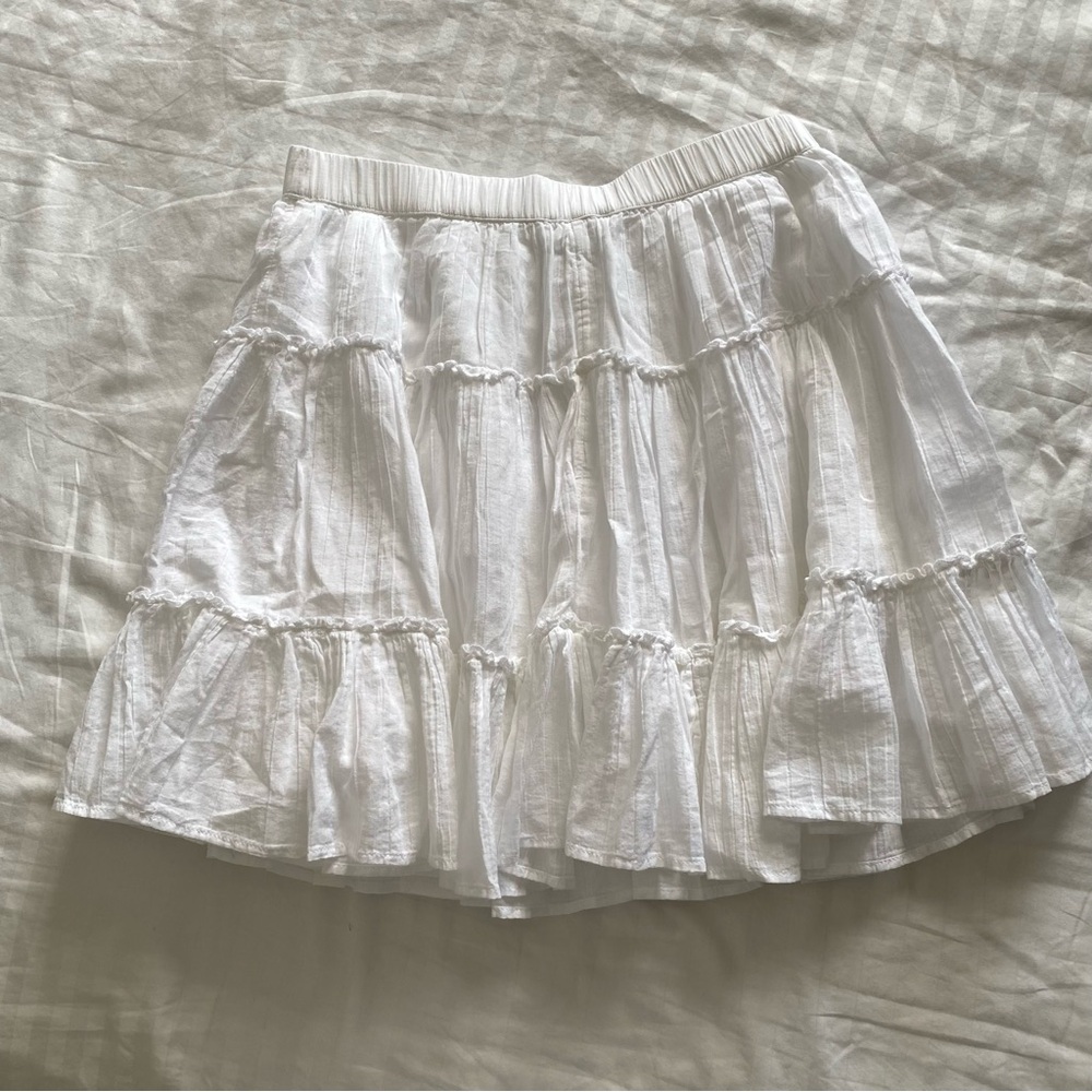 American Eagle Outfitters White Tiered Mini Skirt Small size